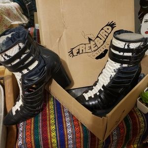 Freebirds by Steven.Size 10